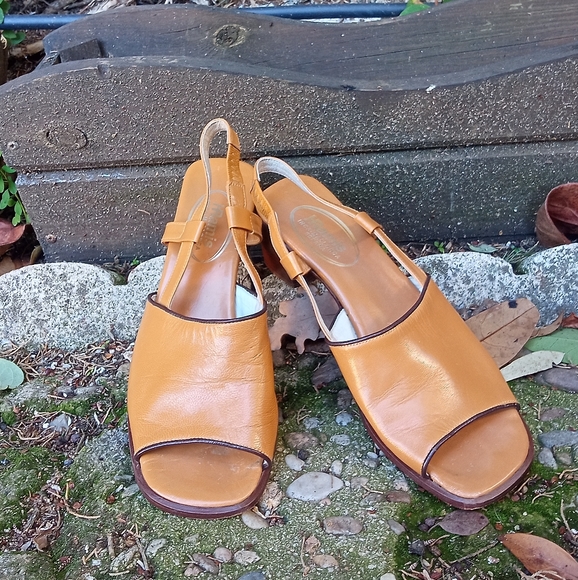 Real Leather Spanish Sandals - Picture 7 of 16